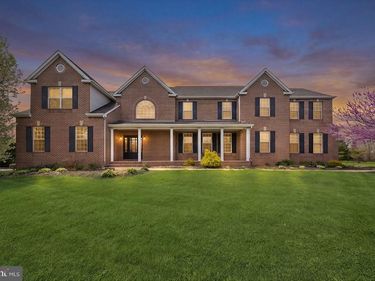 25 SHERWOOD LANE, COLUMBUS, NJ 08022