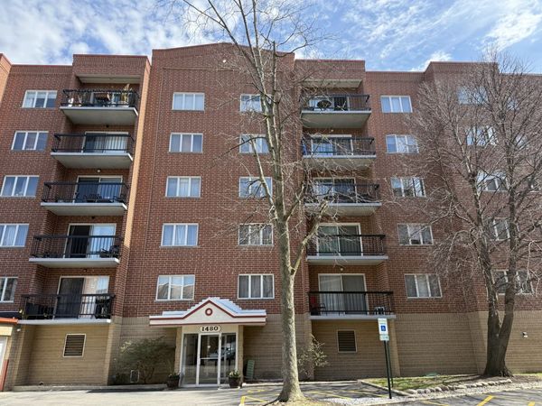 1480 Jefferson Street, Unit 203, Des Plaines, IL 60016