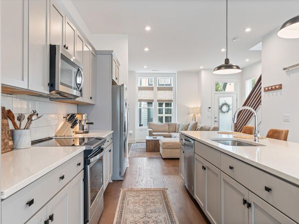 645 Nashua Ln, Unit 106, Nashville, TN 37209