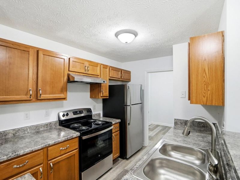 220 Carrington Place, Unit 104, Loveland, OH 45140 Photo 14