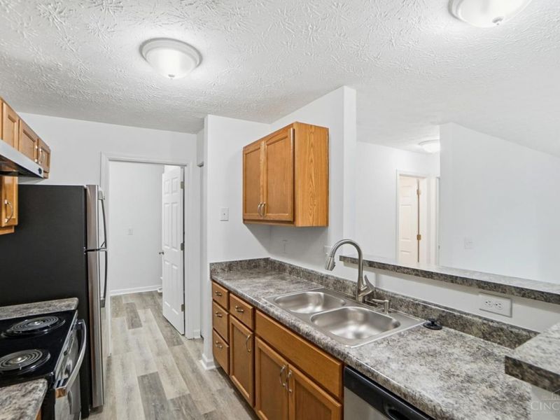 220 Carrington Place, Unit 104, Loveland, OH 45140 Photo 15