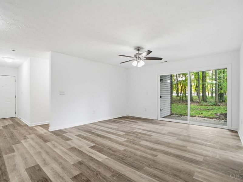 220 Carrington Place, Unit 104, Loveland, OH 45140 Photo 8