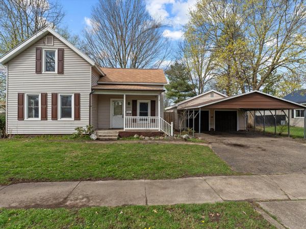 1301 Regent Street, Niles, MI 49120