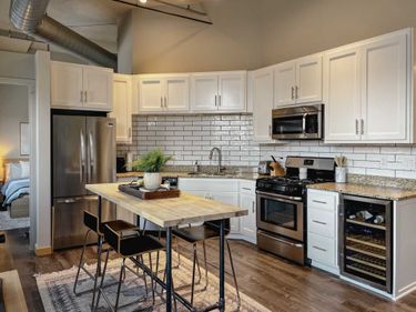 1901 E Hennepin Avenue, Unit 104, Minneapolis, MN 55413