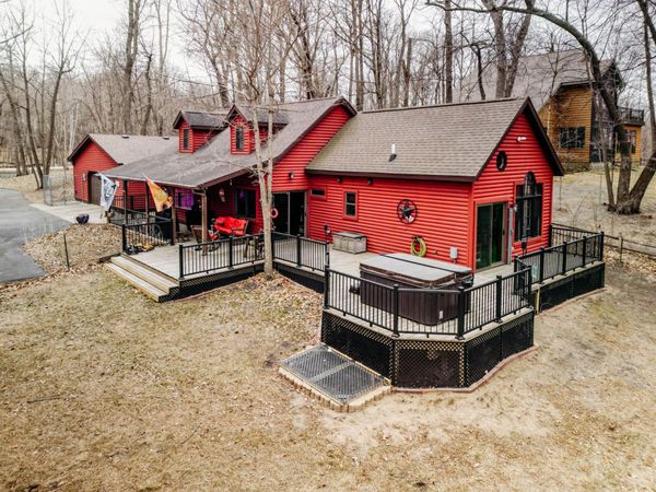 48957 428th Street , Perham, MN 56573