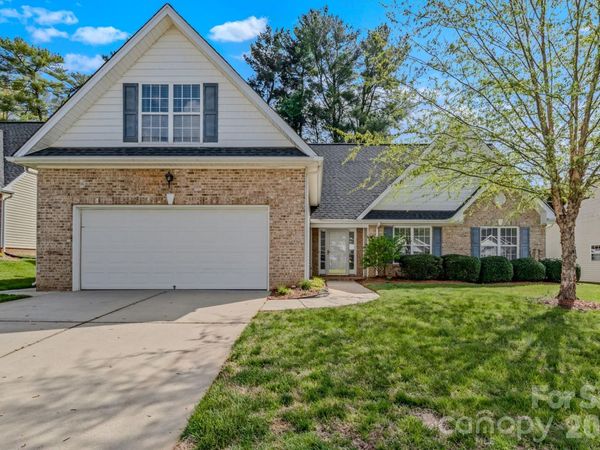 567 Caladium Court , Kernersville, NC 27284