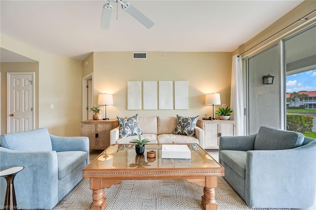 2230 Arielle Dr, Unit 1902, Naples, FL 34109 Photo