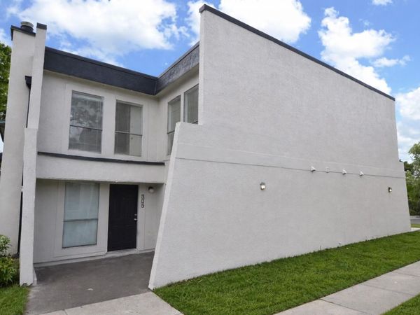 5006 MORRO MANOR DRIVE, Unit 305, TAMPA, FL 33617