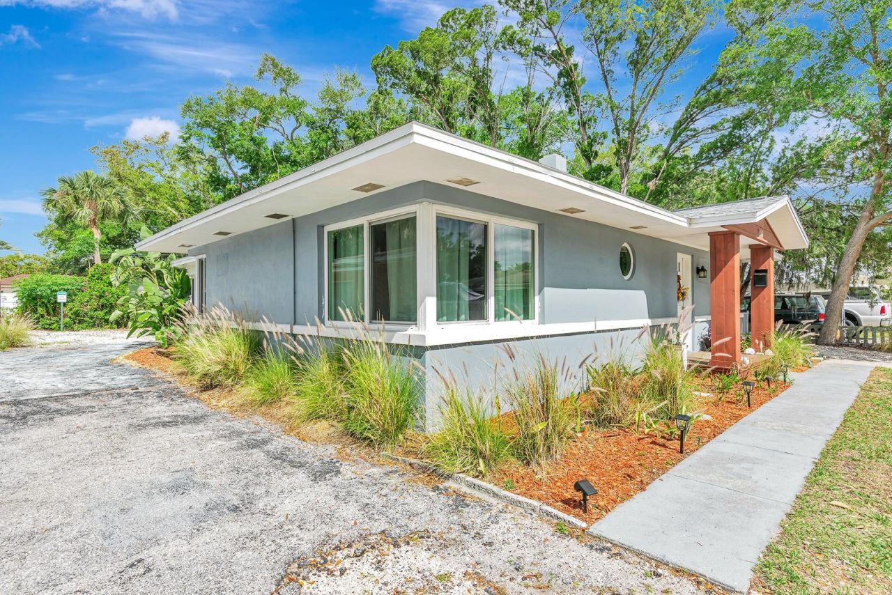 710 31st Street W, Bradenton, FL 34205 Photo