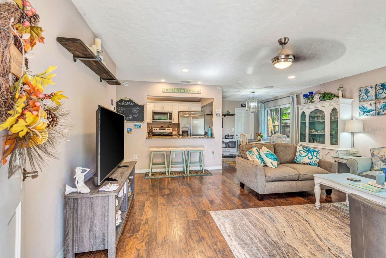 710 31st Street W, Bradenton, FL 34205 Photo