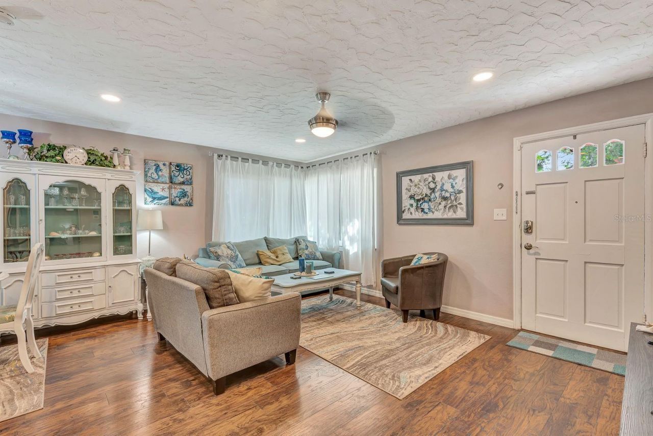 710 31st Street W, Bradenton, FL 34205 Photo