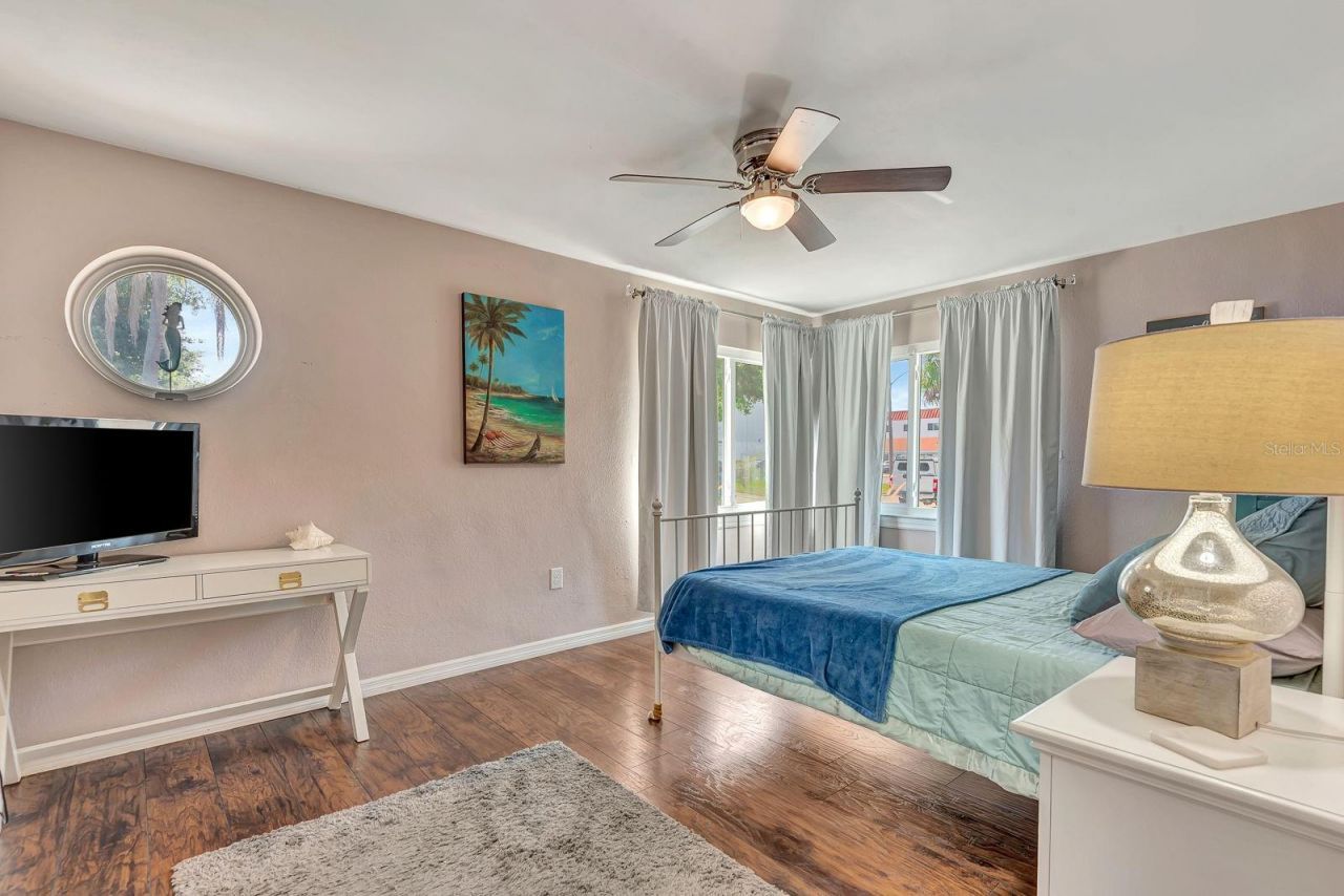 710 31st Street W, Bradenton, FL 34205 Photo