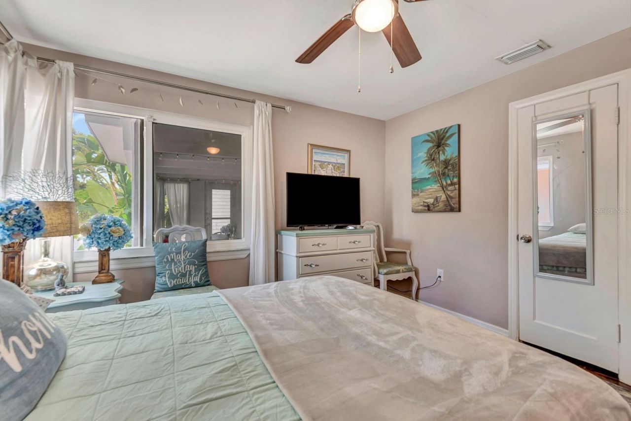 710 31st Street W, Bradenton, FL 34205 Photo