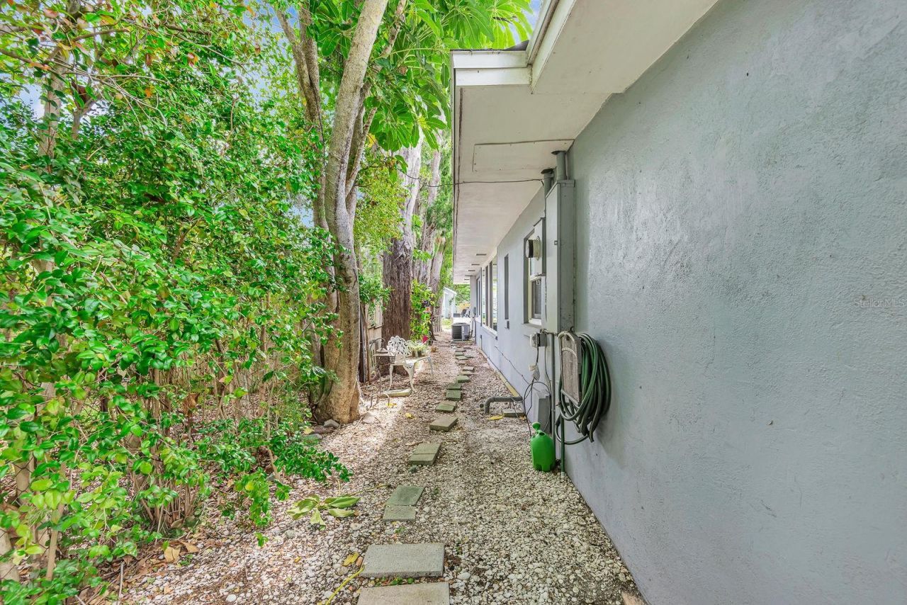 710 31st Street W, Bradenton, FL 34205 Photo