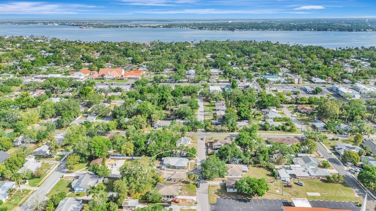 710 31st Street W, Bradenton, FL 34205 Photo