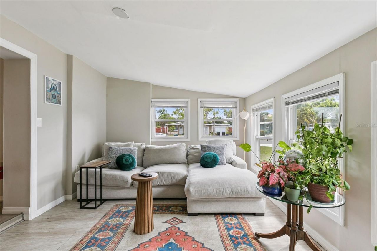 2732 Hertha Avenue, Orlando, FL 32826 Photo