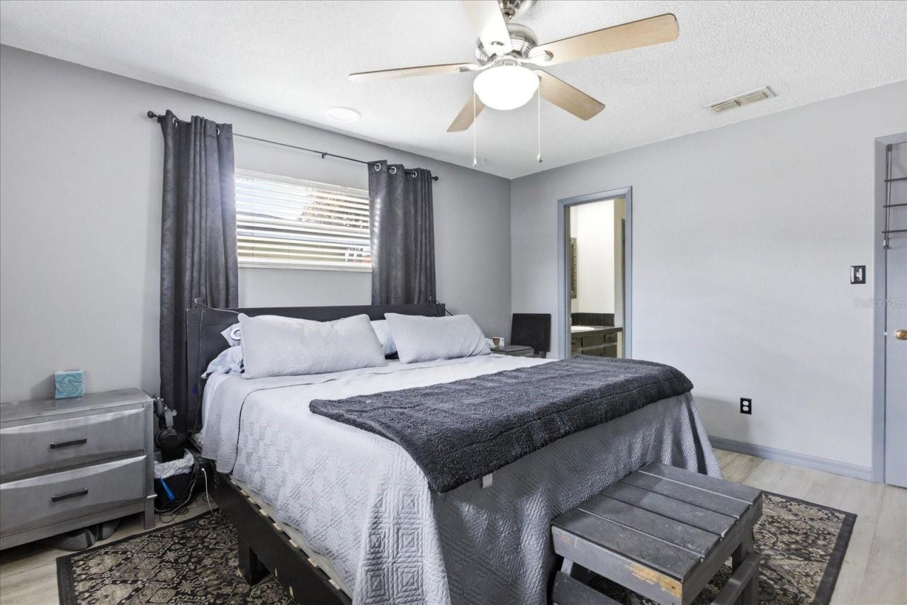 4623 Conway Gardens Road , Orlando, FL 32806 Photo