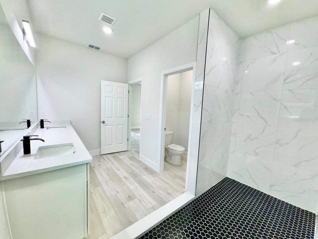 8106 N Galena Avenue , Citrus Springs, FL 34434 Photo