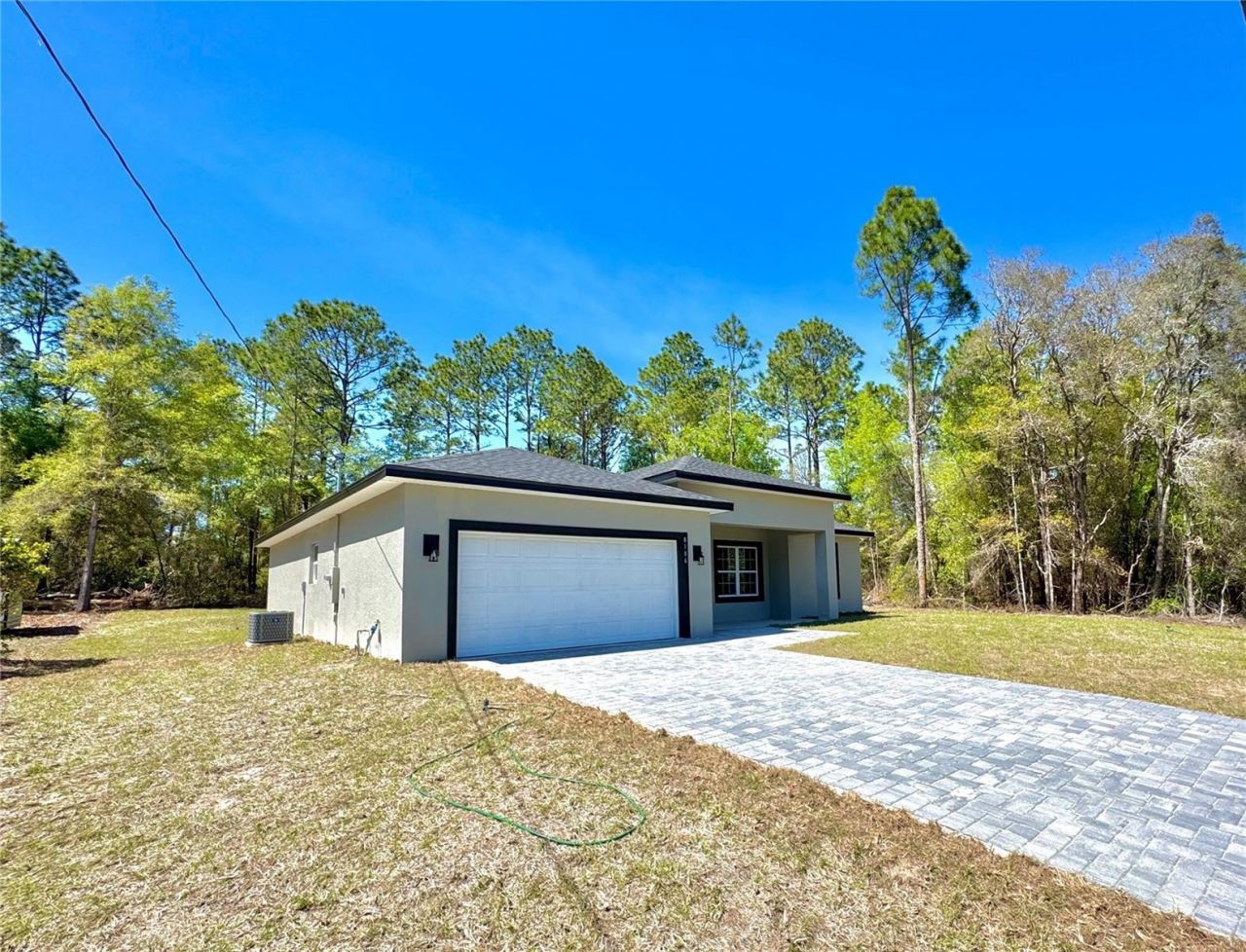 8106 N Galena Avenue , Citrus Springs, FL 34434 Photo