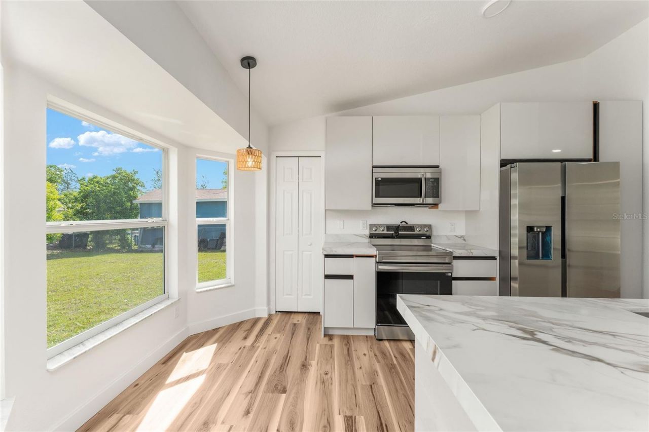 37 Fir Trail Drive , Ocala, FL 34472 Photo