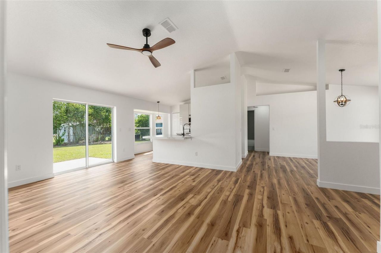 37 Fir Trail Drive , Ocala, FL 34472 Photo