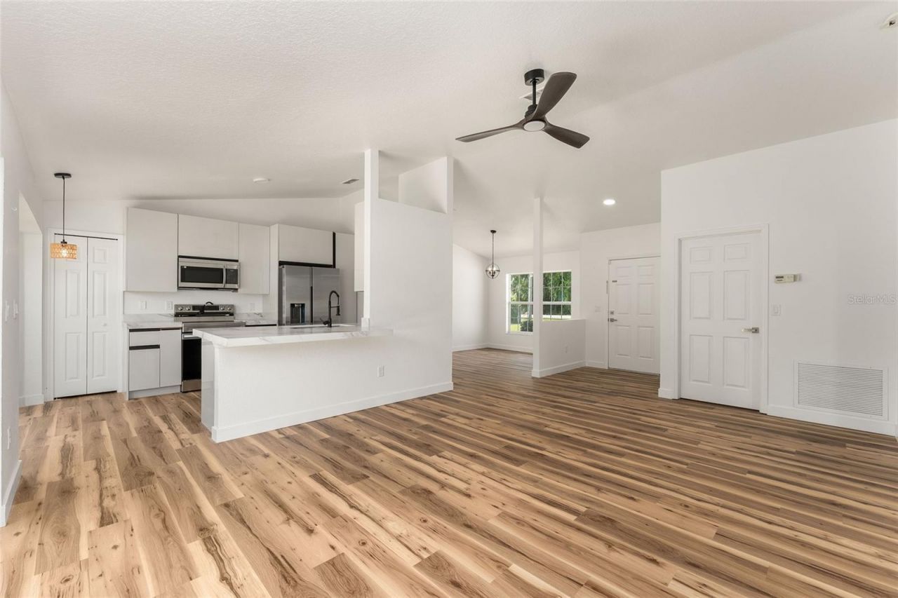 37 Fir Trail Drive , Ocala, FL 34472 Photo