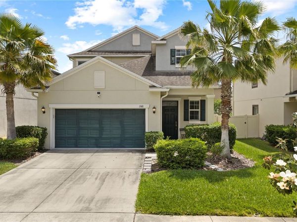 1588 LUDINGTON AVENUE, WESLEY CHAPEL, FL 33543