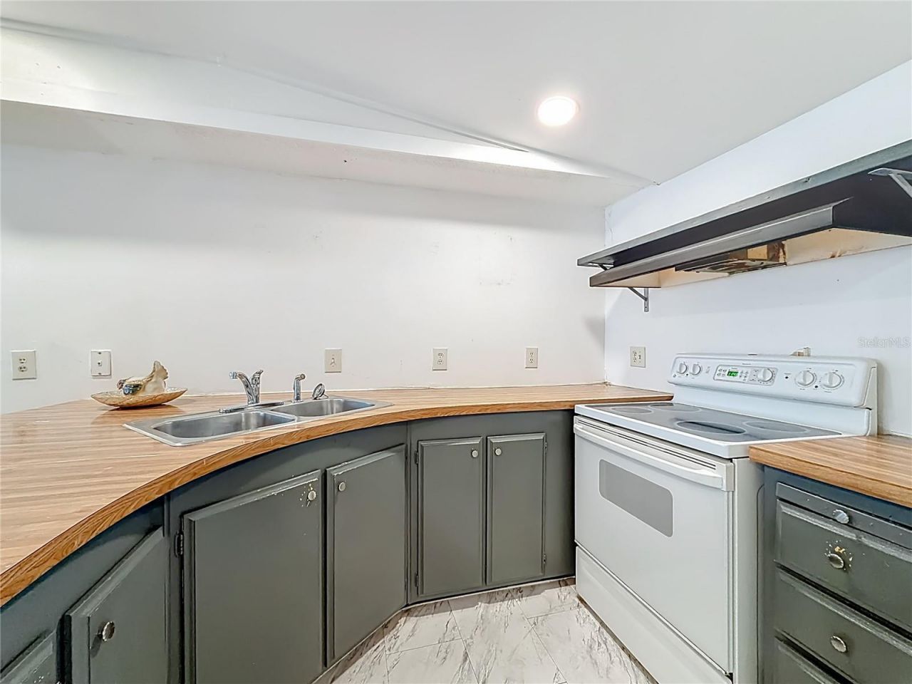 16940 SE 101st Court Road , Summerfield, FL 34491 Photo