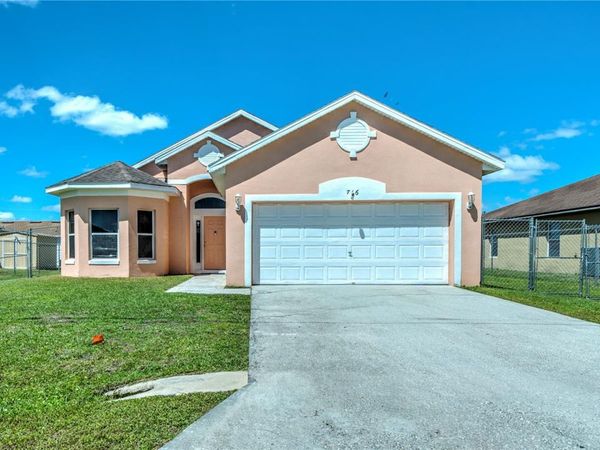 716 VERSAILLES LANE , KISSIMMEE, FL 34759