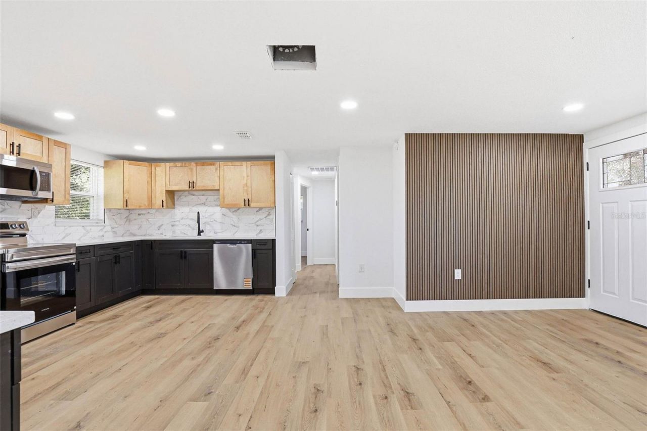 3207 Dodge Street , Tampa, FL 33605 Photo