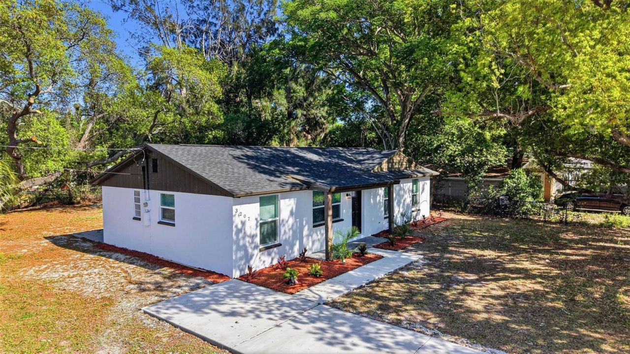 3207 Dodge Street , Tampa, FL 33605 Photo