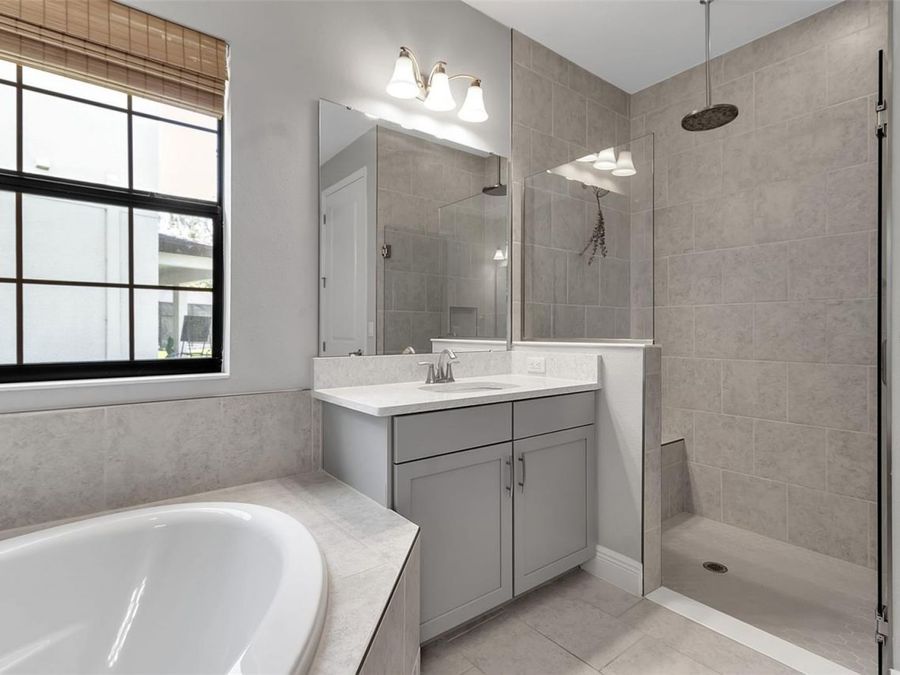 Property Image 83