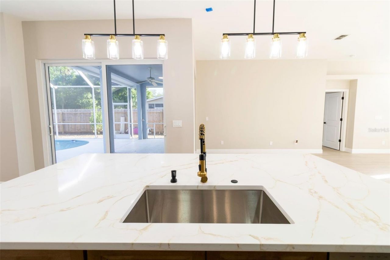 1637 Ledgestone Drive, Brandon, FL 33511 Photo