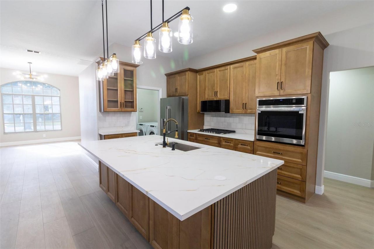 1637 Ledgestone Drive, Brandon, FL 33511 Photo