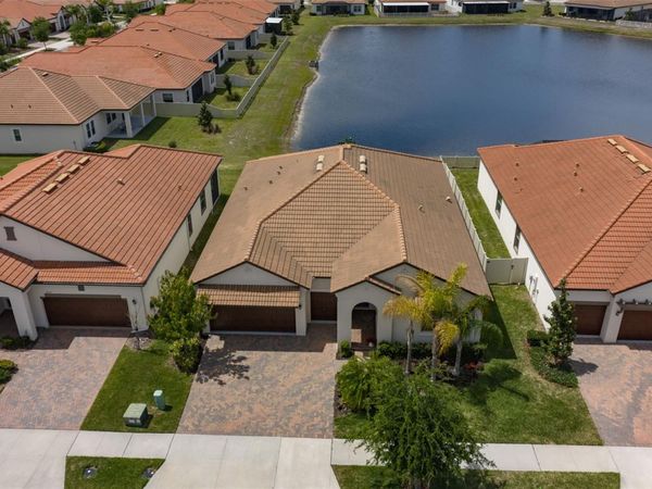 16955 SCUBA CREST STREET , WIMAUMA, FL 33598