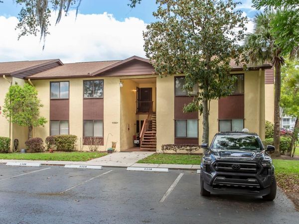 513 FAIRWAYS CIRCLE , Unit B, OCALA, FL 34472