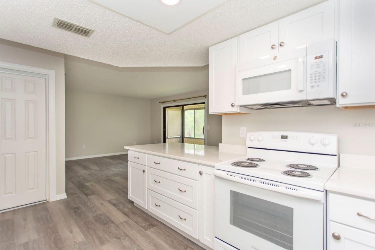 513 Fairways Circle , Unit B, Ocala, FL 34472 Photo