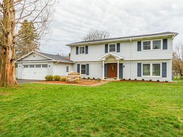 7 Falconbridge Drive, Pittsford, NY 14534