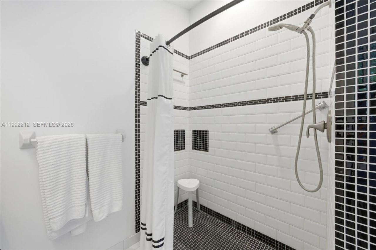 18546 Lake Bend Dr, Jupiter, FL 33458 Photo