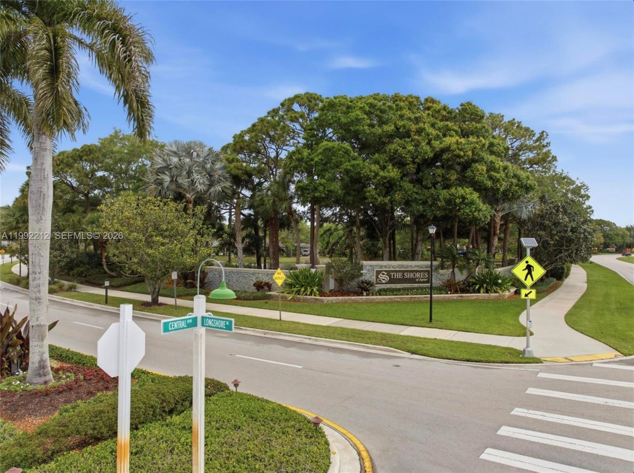 18546 Lake Bend Dr, Jupiter, FL 33458 Photo