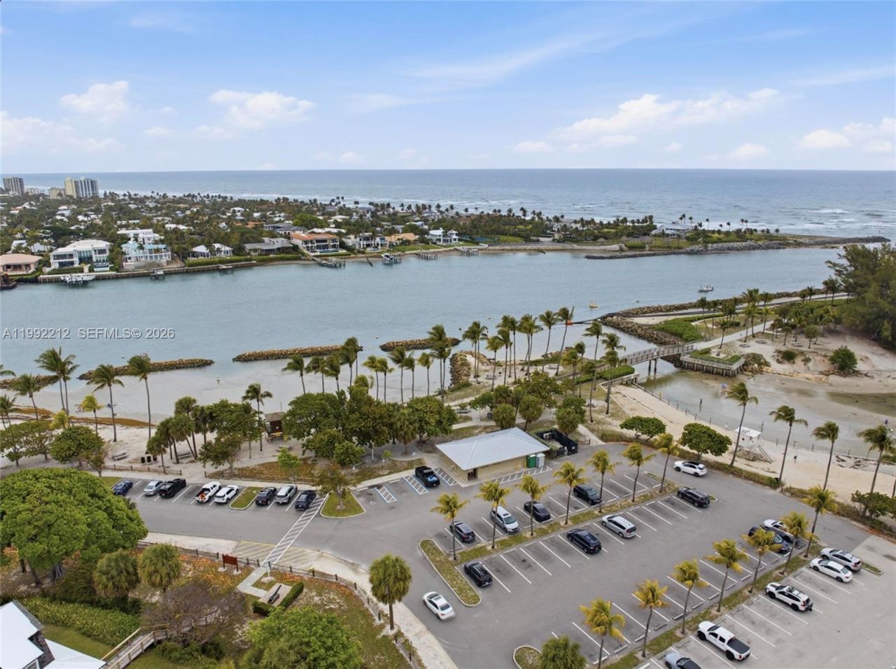 18546 Lake Bend Dr, Jupiter, FL 33458 Photo