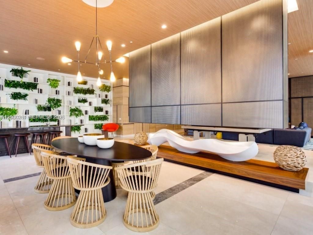 45 SW 9th St, Unit 1808, Miami, FL 33130 Photo