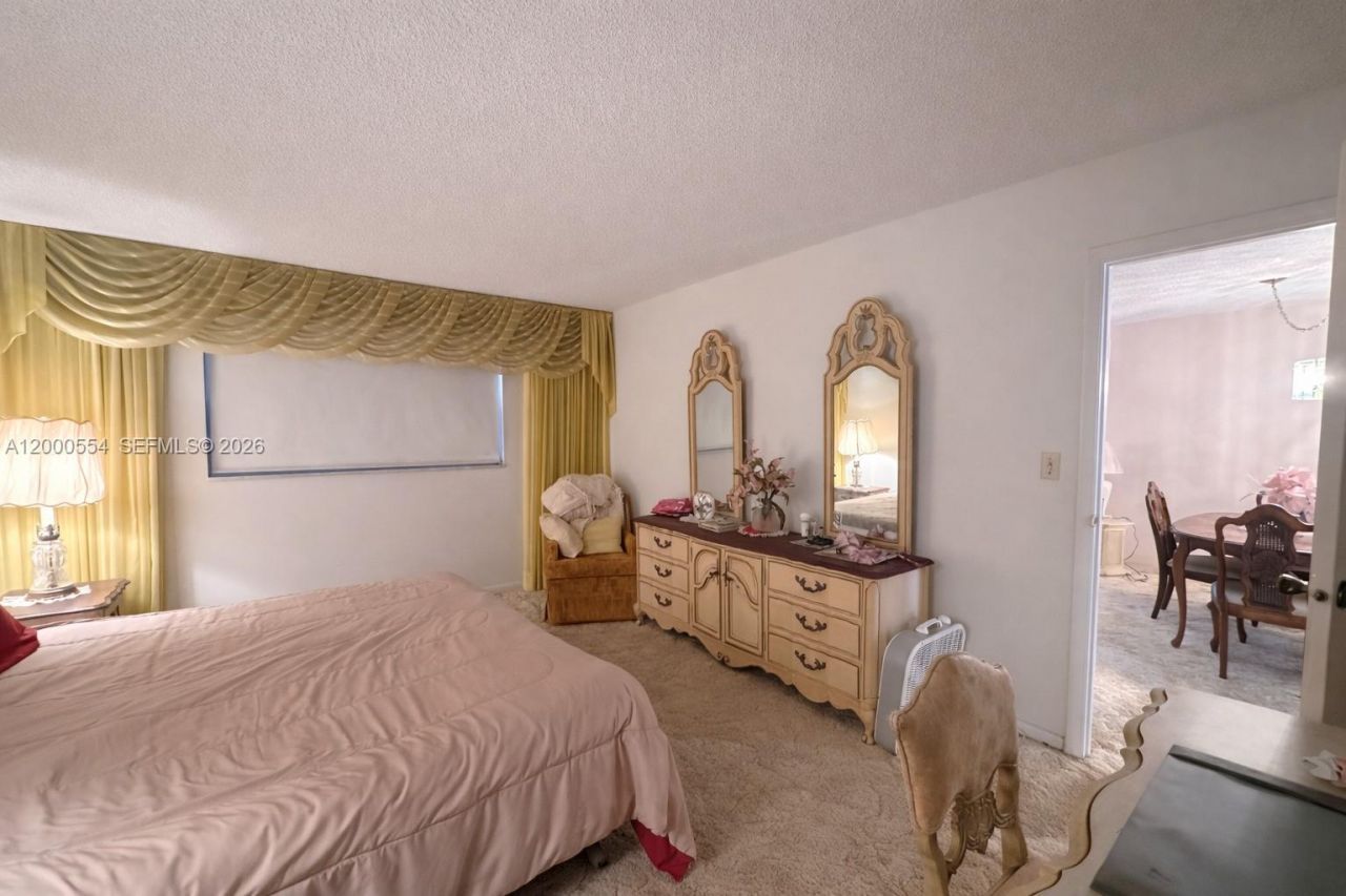 410 SE 2nd St, Unit 305, Hallandale Beach, FL 33009 Photo