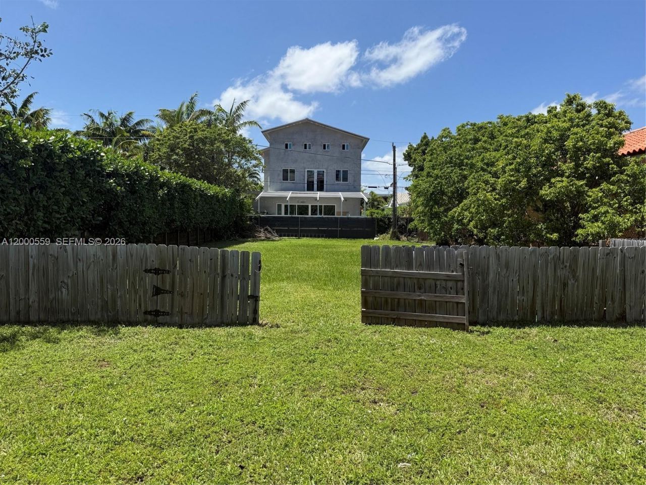 9308 Harding Ave, Surfside, FL 33154 Photo
