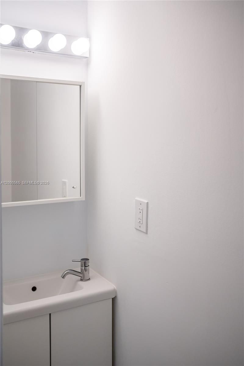 605 Euclid Ave, Unit 203, Miami Beach, FL 33139 Photo