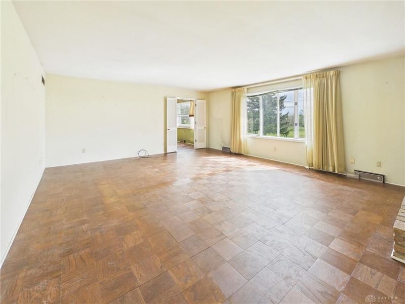 239 Hickory Drive, Greenville, OH 45331 Photo 10