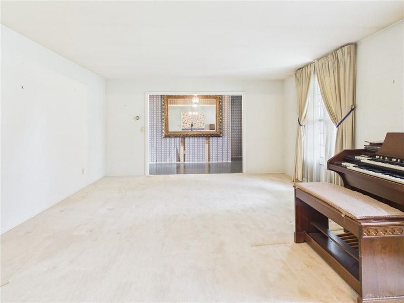 239 Hickory Drive, Greenville, OH 45331 Photo 2