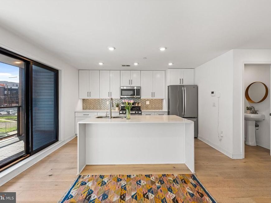 1316 N Franklin Street, Unit 3, Philadelphia, PA 19122 Main Photo