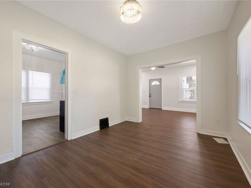 3909 Daisy Avenue, Unit 3911, Cleveland, OH 44109 Photo 25