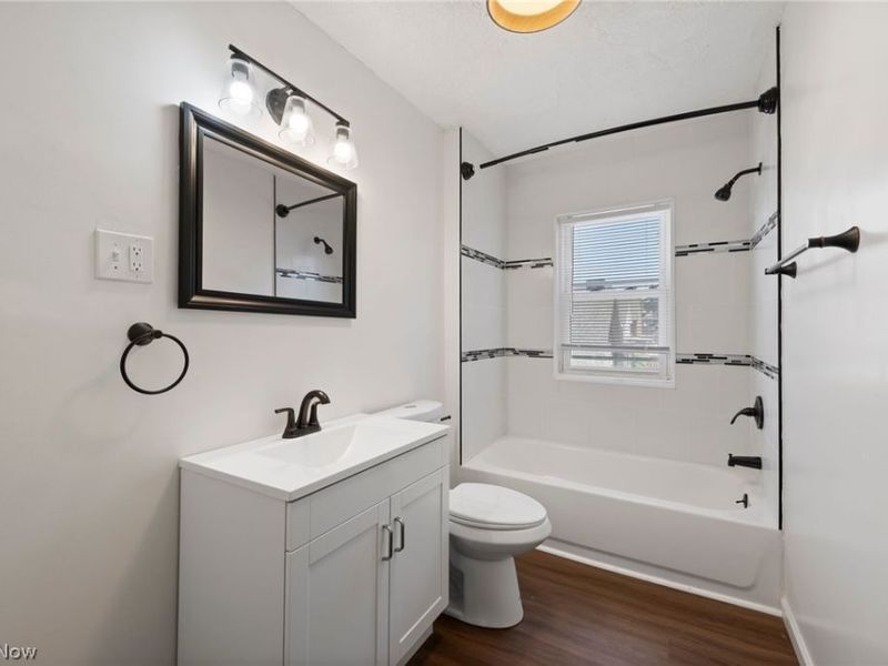 3909 Daisy Avenue, Unit 3911, Cleveland, OH 44109 Photo 30